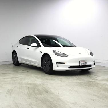 White 2023 Tesla Model 3 Standard Range