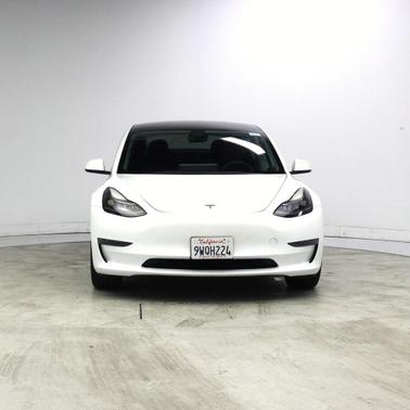 White 2023 Tesla Model 3 Standard Range