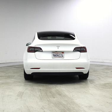 White 2023 Tesla Model 3 Standard Range