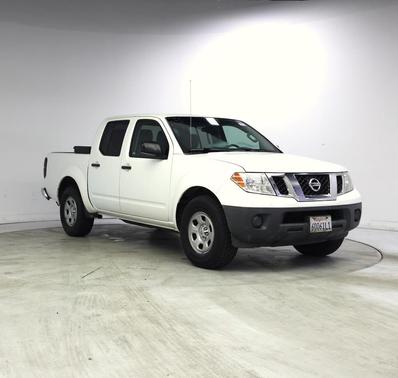 Glacier White 2014 Nissan Frontier SV