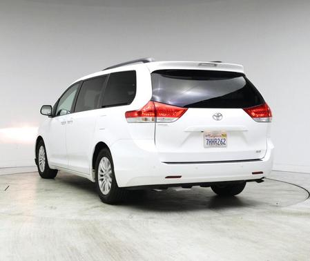 2014 Toyota Sienna XLE