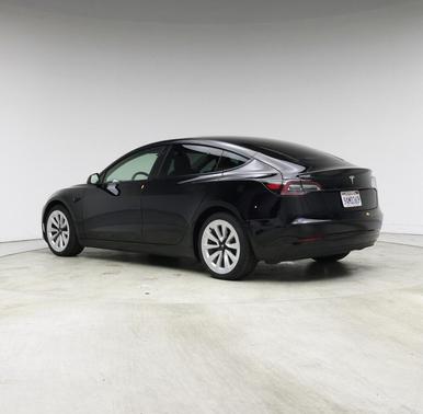 2022 Tesla Model 3 Standard Range