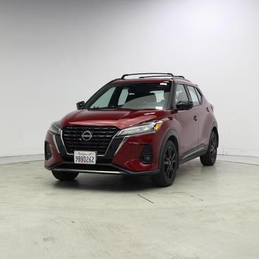 2022 Nissan Kicks SR