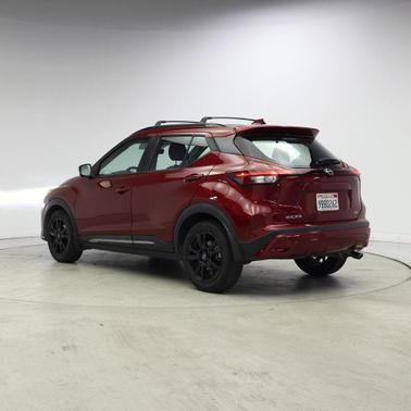 2022 Nissan Kicks SR
