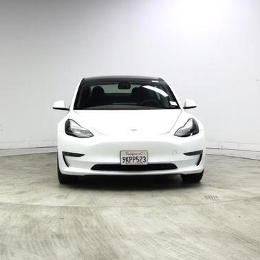 Pearl White Multi-Coat 2023 Tesla Model 3 Standard Range
