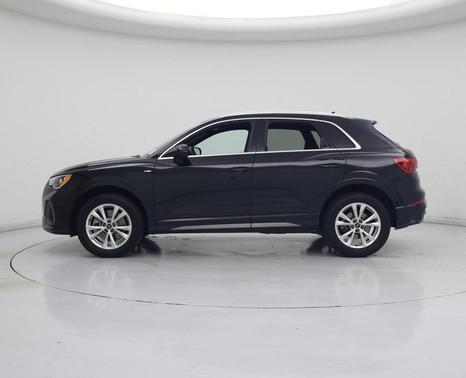 Mythos Black Metallic 2022 Audi Q3 45 S line Premium