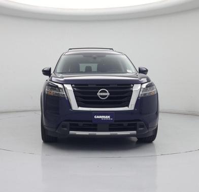 2023 Nissan Pathfinder Platinum FWD