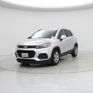 Silver Ice Metallic 2019 Chevrolet Trax LS