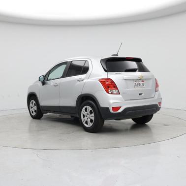 Silver Ice Metallic 2019 Chevrolet Trax LS