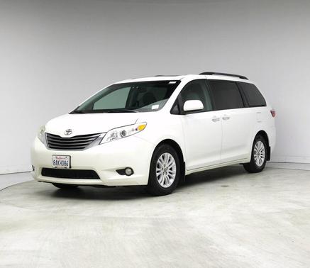2017 Toyota Sienna XLE Premium