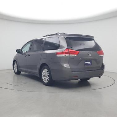 2014 Toyota Sienna XLE