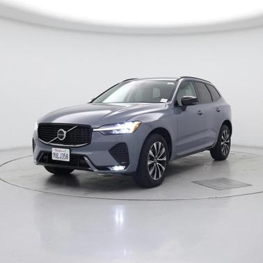 2024 Volvo XC60 B5 Core Dark Theme