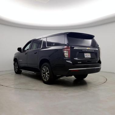 2022 Chevrolet Suburban LT