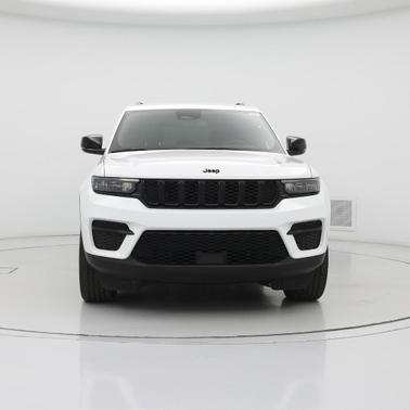 Bright White Clearcoat 2023 Jeep Grand Cherokee Altitude