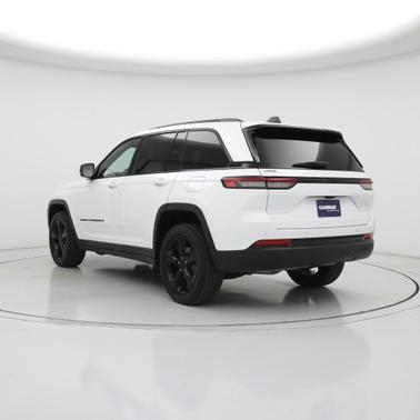Bright White Clearcoat 2023 Jeep Grand Cherokee Altitude