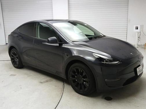 2024 Tesla Model Y Long Range Dual Motor All-Wheel Drive