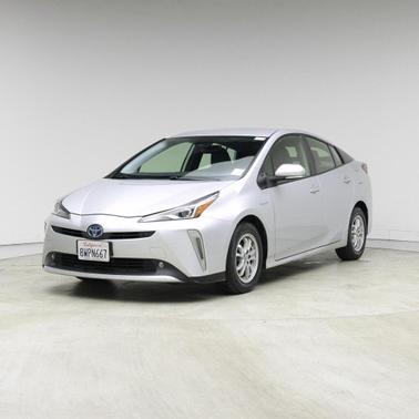 2021 Toyota Prius XLE