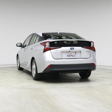 2021 Toyota Prius XLE