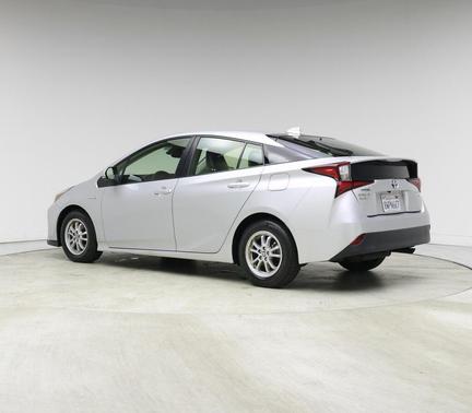 2021 Toyota Prius XLE