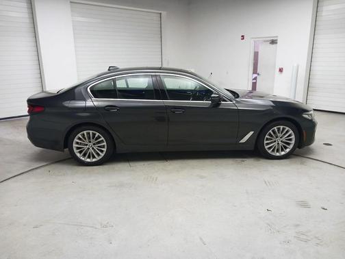 2023 BMW 530 i