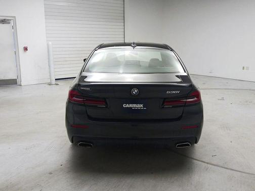 2023 BMW 530 i