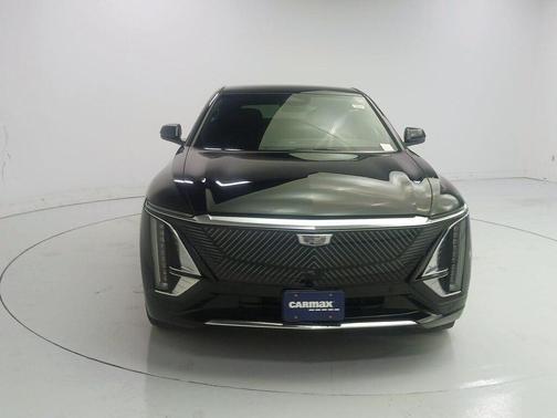 Stellar Black Metallic 2024 Cadillac LYRIQ Luxury