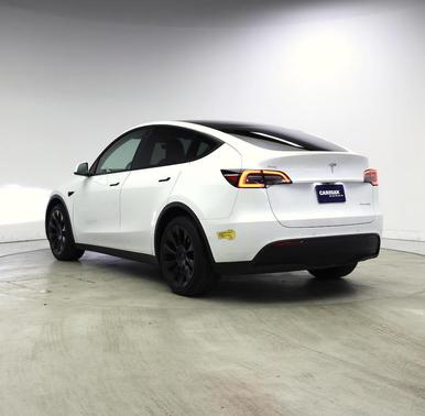 2022 Tesla Model Y Long Range Dual Motor All-Wheel Drive