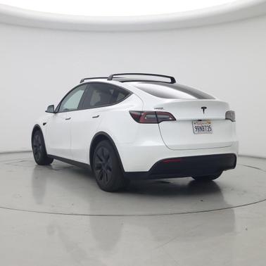 2025 Tesla Model Y Long Range Dual Motor Rear-Wheel Drive