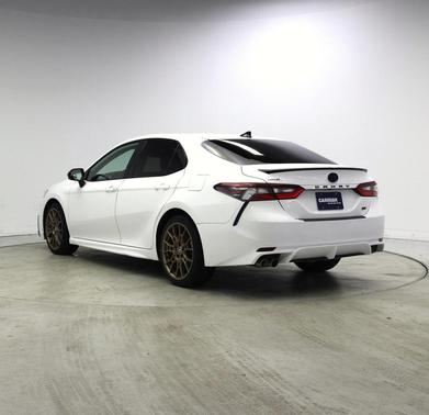 2024 Toyota Camry Hybrid SE