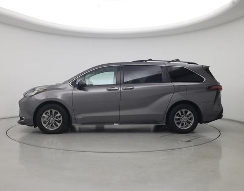 2021 Toyota Sienna XLE 7 Passenger