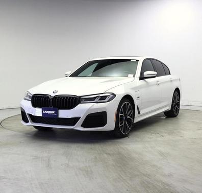 Alpine White 2023 BMW 530e Base
