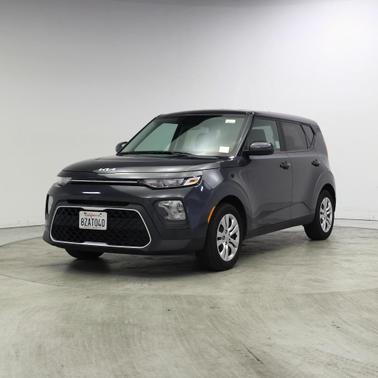 Gray 2022 Kia Soul LX