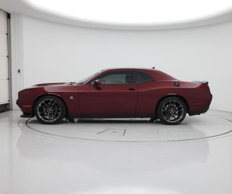 Octane Red Pearlcoat 2022 Dodge Challenger R/T Scat Pack
