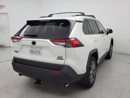2022 Toyota RAV4 Hybrid XLE Premium