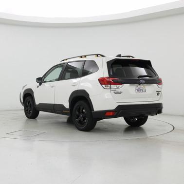Crystal White Pearl 2024 Subaru Forester Wilderness