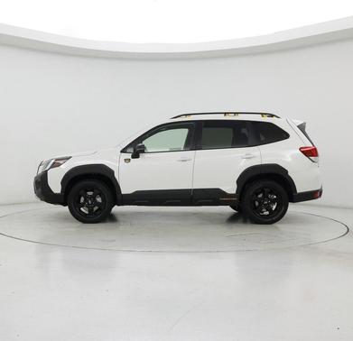 Crystal White Pearl 2024 Subaru Forester Wilderness