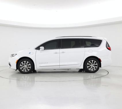 2022 Chrysler Pacifica L