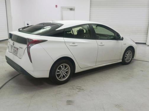 2016 Toyota Prius Two