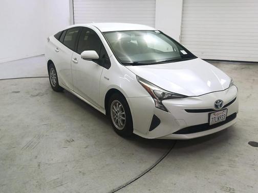 2016 Toyota Prius Two