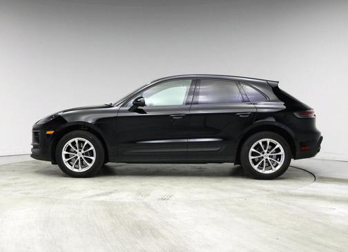 2022 Porsche Macan