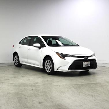 Ice Cap 2025 Toyota Corolla LE