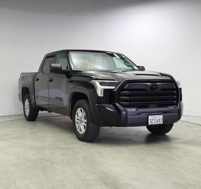 Midnight Black Metallic 2024 Toyota Tundra SR5