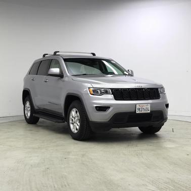 Billet Silver Metallic Clearcoat 2018 Jeep Grand Cherokee Laredo