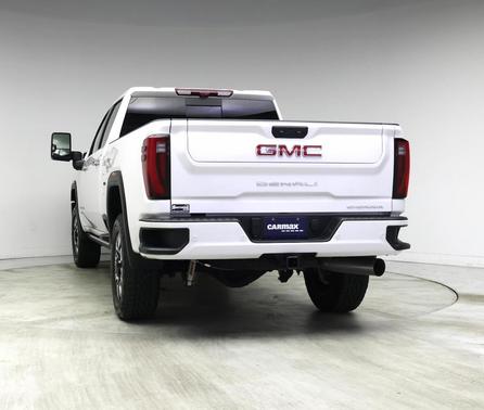 2024 GMC Sierra 2500 Denali