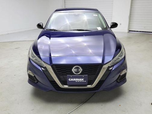 2020 Nissan Altima SR FWD