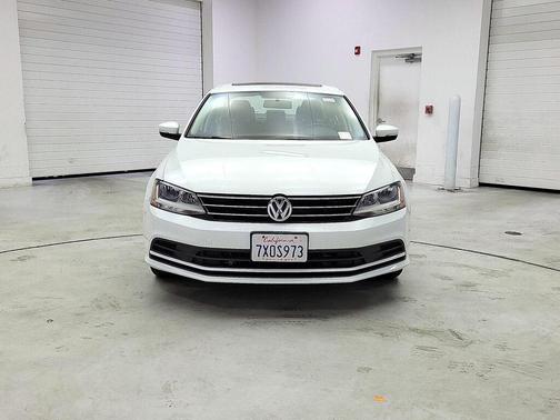 White 2017 Volkswagen Jetta 1.4T SE
