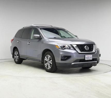 2019 Nissan Pathfinder S