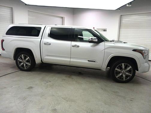 2022 Toyota Tundra Hybrid Capstone