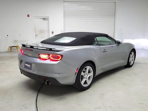 Sharkskin Metallic 2023 Chevrolet Camaro 1LT