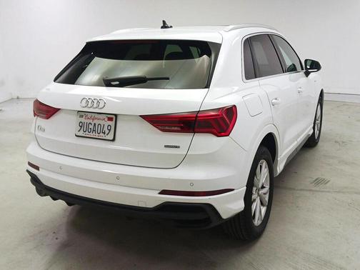 2024 Audi Q3 Premium 45 TFSI S line quattro Tiptronic